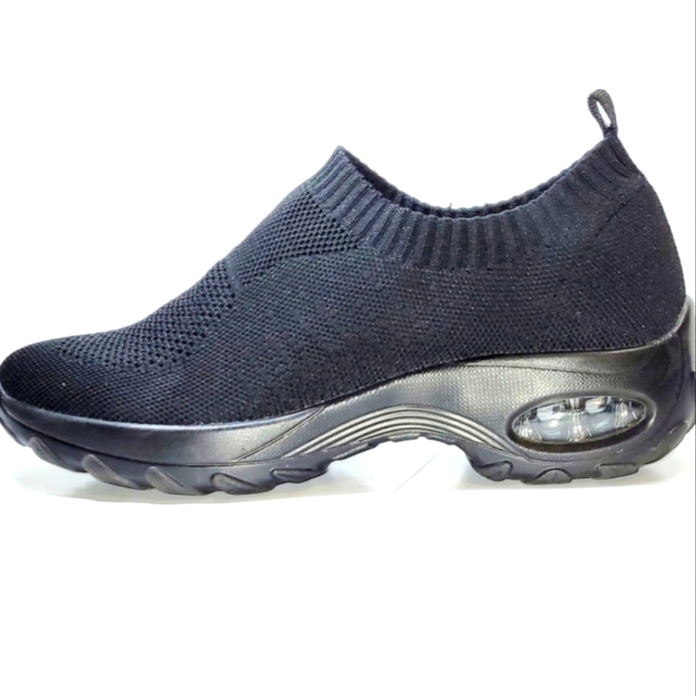 Global Shoes Women's Size 9 Black Knit Mesh Slip-on Walking Shoes